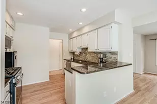 1 Weatherhill Rd, Hamburg, NJ 07419 - Photo 13