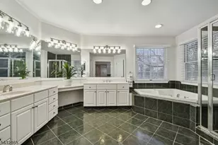 10 Hamilton Rd, Bernards Township, NJ 07920 - Photo 19