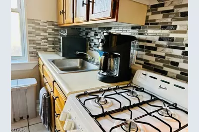 138 Park Ave #3, East Rutherford, NJ 07073 - Photo 5