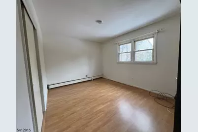 107 Madison Ave, Midland Park, NJ 07432 - Photo 9