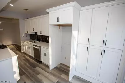 267 Perry Ave, Union Township, NJ 07083 - Photo 13