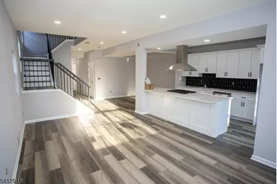 267 Perry Ave, Union Township, NJ 07083 - Photo 11