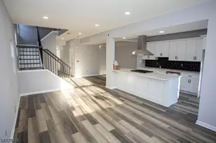 267 Perry Ave, Union Township, NJ 07083 - Photo 11