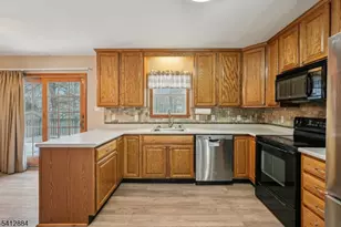 20 Oak St, Vernon, NJ 07422 - Photo 11