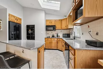 19 Honeyman Pl, Berkeley Heights Township, NJ 07922 - Photo 15