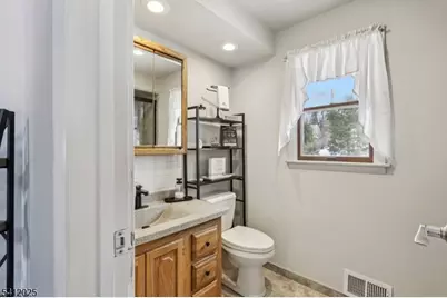 19 Honeyman Pl, Berkeley Heights Township, NJ 07922 - Photo 21