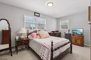 19 Honeyman Pl, Berkeley Heights Township, NJ 07922 - Photo 17