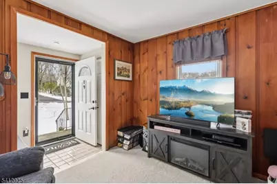 19 Honeyman Pl, Berkeley Heights Township, NJ 07922 - Photo 7