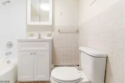 72 Lang St, Newark, NJ 07105 - Photo 9