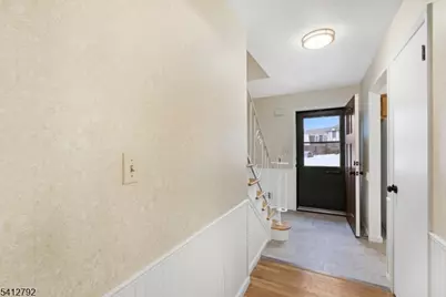 91 Devonshire Ct, Hillsborough Township, NJ 08844 - Photo 5