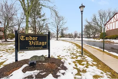 91 Devonshire Ct, Hillsborough Township, NJ 08844 - Photo 3