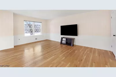 91 Devonshire Ct, Hillsborough Township, NJ 08844 - Photo 11