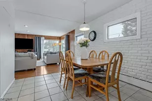 381 Dogwood Dr, Union Township, NJ 07083 - Photo 7