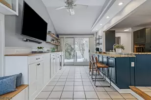 381 Dogwood Dr, Union Township, NJ 07083 - Photo 15