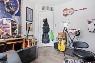 76 Hickory Way, Mount Arlington, NJ 07856 - Photo 17