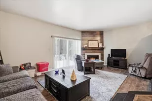 76 Hickory Way, Mount Arlington, NJ 07856 - Photo 5