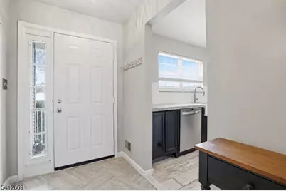 76 Hickory Way, Mount Arlington, NJ 07856 - Photo 5