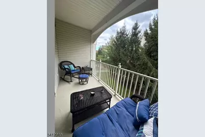 317 Kensington Ln, Livingston Twp., NJ 07039 - Photo 17