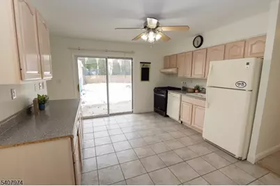 35 Rose Ter, Cedar Grove, NJ 07009 - Photo 5