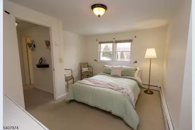 35 Rose Ter, Cedar Grove, NJ 07009 - Photo 13