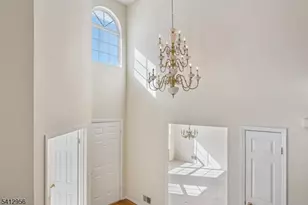 2401 Decatur Ct, Washington Township, NJ 07840 - Photo 5