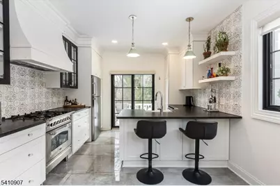 11 Upper Mountain Ave #1, Montclair, NJ 07042 - Photo 21