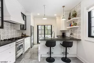 11 Upper Mountain Ave, Montclair, NJ 07042 - Photo 21