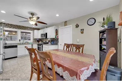 30 General Ln, Willingboro Twp., NJ 08046 - Photo 15