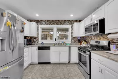 30 General Ln, Willingboro Twp., NJ 08046 - Photo 17
