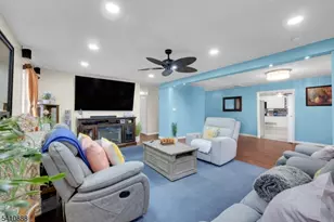 30 General Ln, Willingboro Twp., NJ 08046 - Photo 9