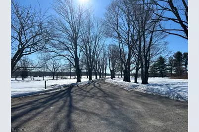 29 Old Franklin School Rd, Franklin Township, NJ 08867 - Photo 15