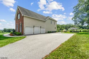 7 Flagstone Hill Rd, Wantage, NJ 07461 - Photo 5