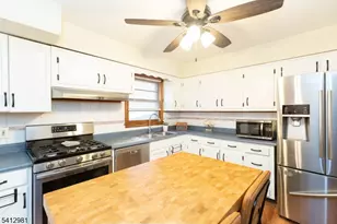 930 Cushing Pl, Plainfield City, NJ 07062 - Photo 13