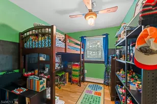 20 Roosevelt Dr, Ogdensburg, NJ 07439 - Photo 9