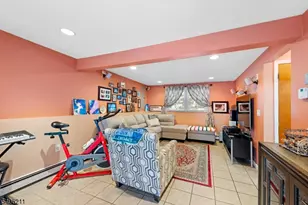 20 Roosevelt Dr, Ogdensburg, NJ 07439 - Photo 13