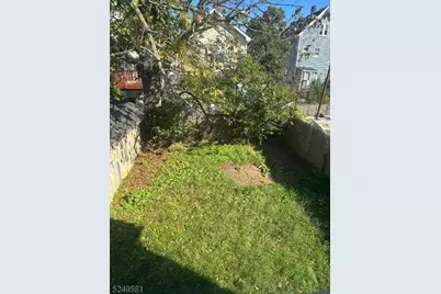 20 Randolph St, Carteret, NJ 07008 - Photo 3