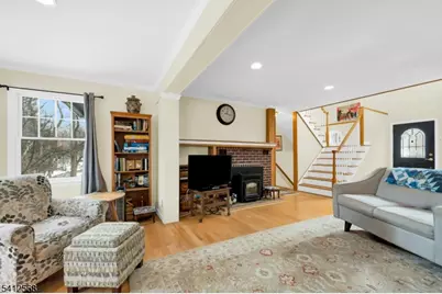 25 Manor House Rd, Mount Olive, NJ 07828 - Photo 9