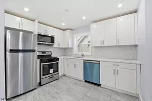 83 Sheridan, Irvington, NJ 07111 - Photo 5