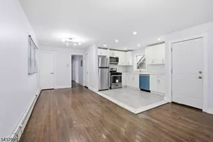 83 Sheridan, Irvington, NJ 07111 - Photo 3