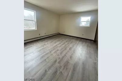 712 Drake Ave, Middlesex, NJ 08846 - Photo 11