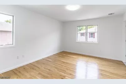 2 Willow Wood Ct, East Rutherford, NJ 07073 - Photo 11