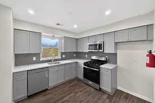 156 Ridgewood Ave, Newark, NJ 07108 - Photo 7