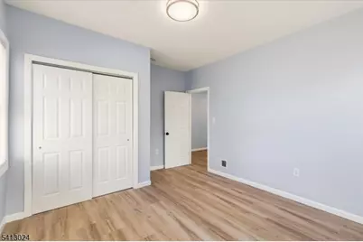 76 Grumman Ave, Newark, NJ 07112 - Photo 15