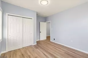 76 Grumman Ave, Newark, NJ 07112 - Photo 15