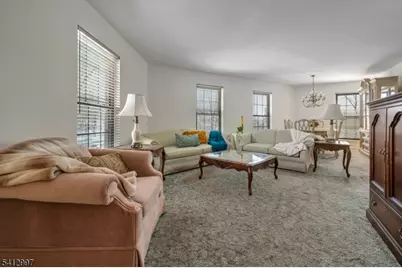 181 Long Hill Road #8, Little Falls Township, NJ 07424 - Photo 5