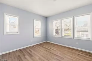 76 Grumman Ave, Newark, NJ 07112 - Photo 13