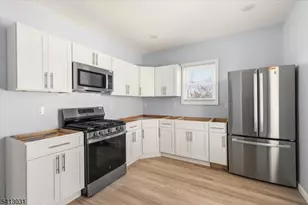 76 Grumman Ave, Newark, NJ 07112 - Photo 7