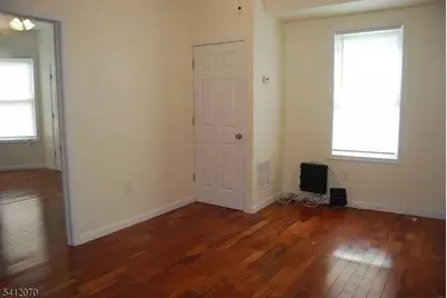 29 Alexander St #3, Newark, NJ 07106 - Photo 3