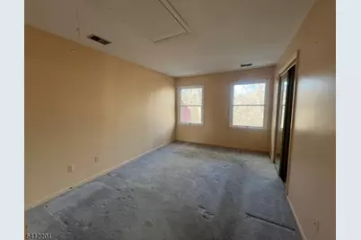 135 Tiffany Blvd #135, Newark, NJ 07104 - Photo 9