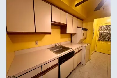 135 Tiffany Blvd #135, Newark, NJ 07104 - Photo 7